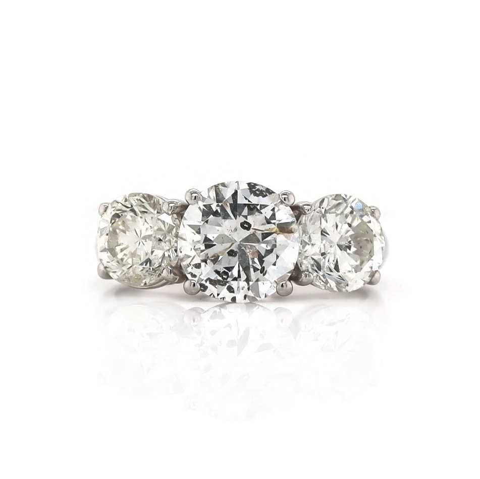 Lot 100 - 18CT White Gold 3.65ct Diamond Trilogy Ring