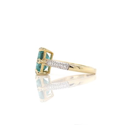 Lot 4 - 14CT Yellow Gold 3.06ct Emerald And Diamond Dress Ring