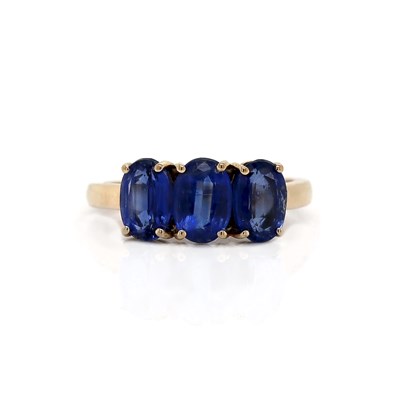 Lot 76 - 9CT Yellow Gold Sapphire Trilogy Ring