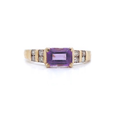 Lot 113 - 9CT Yellow Gold 1.00ct Amethyst And Diamond Dress Ring