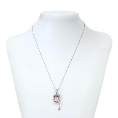 Lot 165 - 14CT White Gold 5.15ct Pink Tourmaline And Diamond Necklace