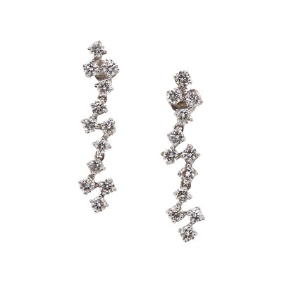 Lot 104 - 18CT White Gold 1.30ct Diamond Drop Earrings