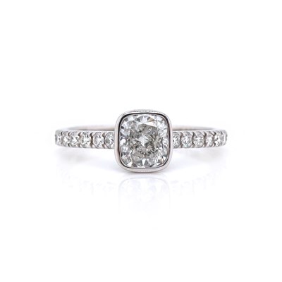 Lot 116 - 14CT White Gold 1.32ct Diamond Dress Ring