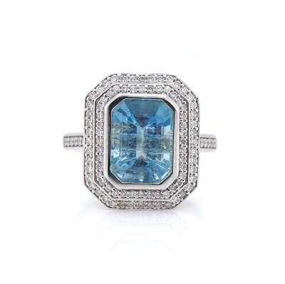 Lot 151 - 14CT White Gold 3.69ct Aquamarine And Diamond Dress Ring