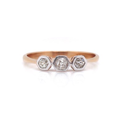 Lot 31 - 18CT Yellow And White Gold 0.36ct Diamond Trilogy Ring