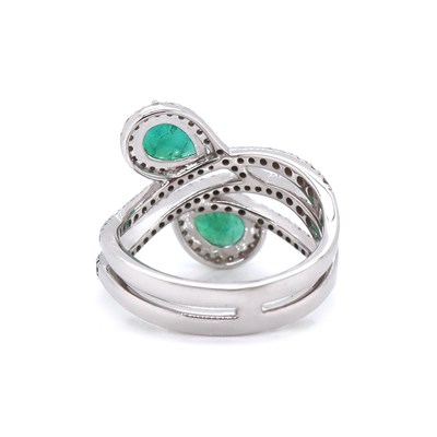 Lot 181 - 14CT White Gold 1.23ct Emerald And Diamond Cocktail Ring