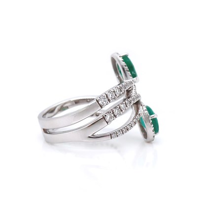 Lot 181 - 14CT White Gold 1.23ct Emerald And Diamond Cocktail Ring