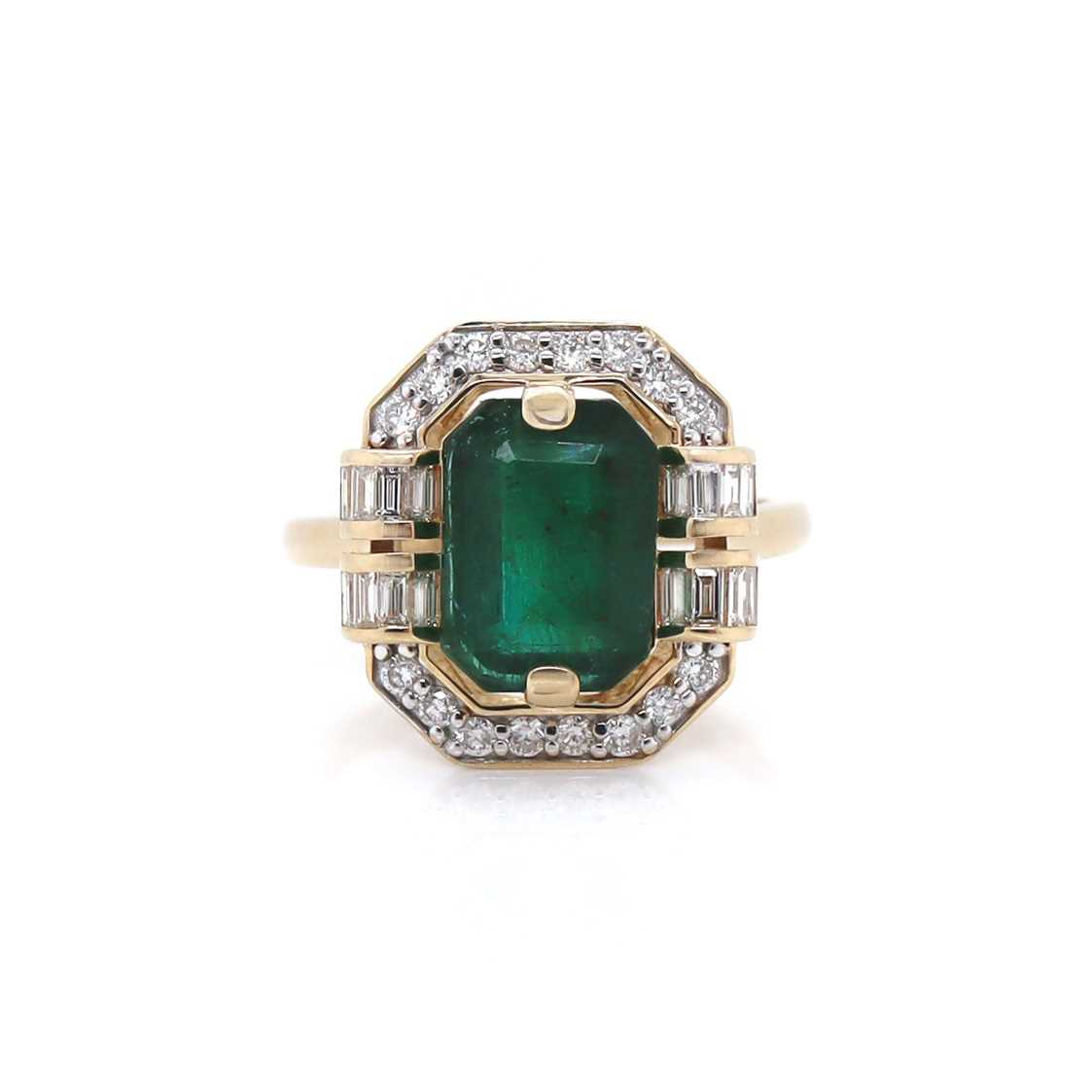 129 - 14CT Yellow Gold 2.74ct Emerald And Diamond Dress Ring