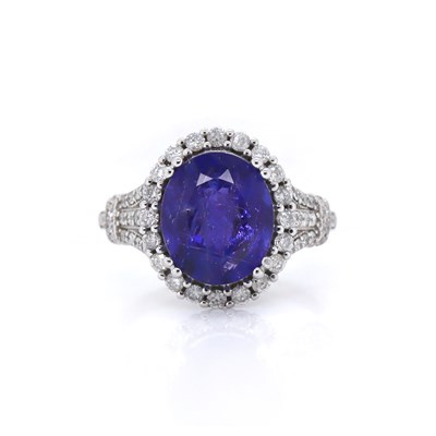 Lot 23 - 14CT White Gold 4.84ct Tanzanite And Diamond Dress Ring