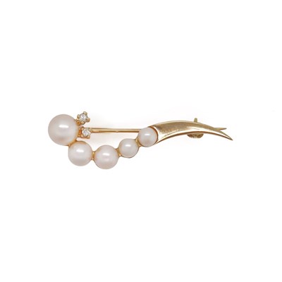 Lot 38 - 9CT Yellow Gold Pearl And Diamond Pendant