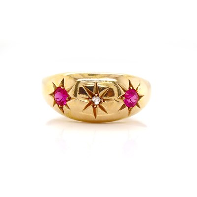 Lot 36 - 18ct Yellow Gold Ruby & Diamond Trilogy Ring