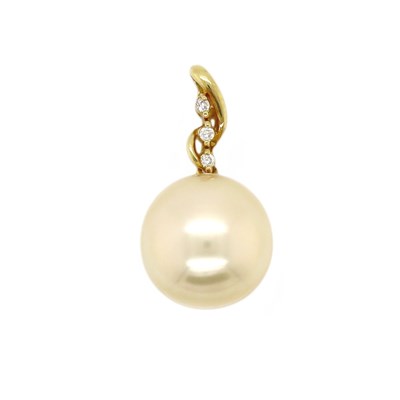 Lot 170 - 18CT Yellow Gold South Sea Pearl & Diamond Pendant