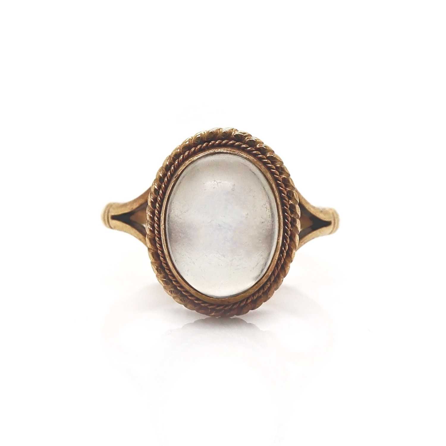 Lot 27 - 9CT Yellow Gold Antique Moonstone Ring